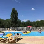 Mobil-home Confortable Avec Terrasse A - Api-1-52-683 Pézuls