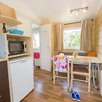 Mobil-home Confortable Avec Terrasse A - Api-1-52-683 Kemping *