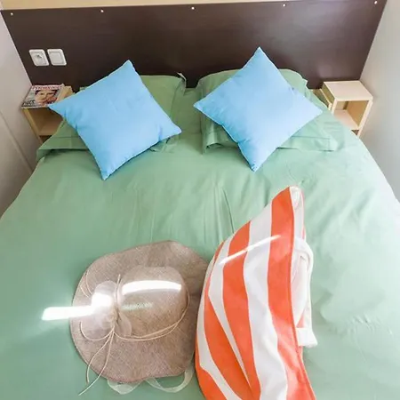 Mobil-home Confortable Avec Terrasse à - Api-1-52-683