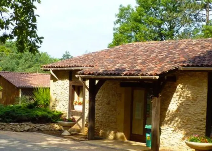 Mobil-home Confortable Avec Terrasse A - Api-1-52-683 Kemping Pézuls